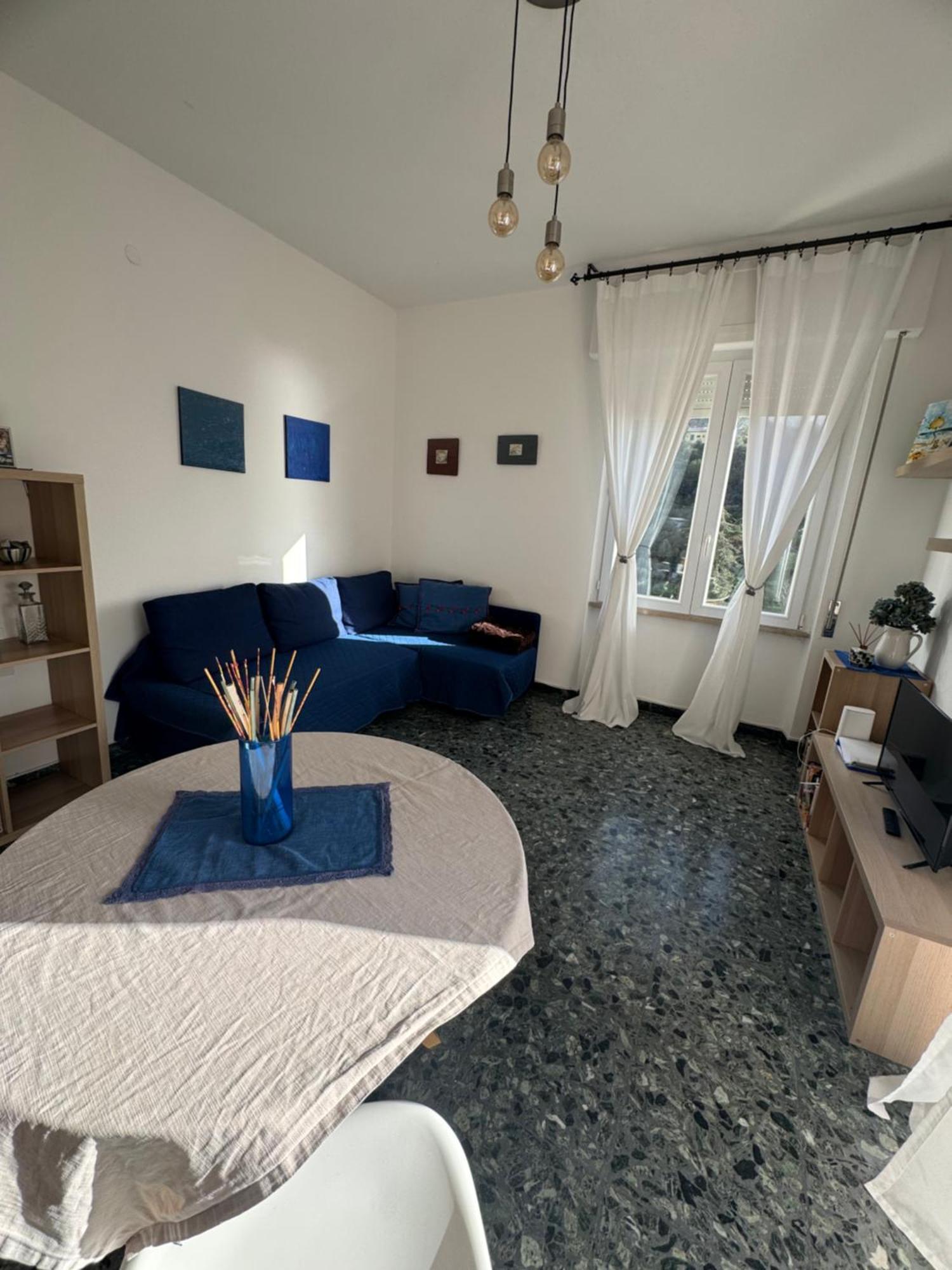 2-Bedroom Sunny Sea View With Balcony, La Casa Di Christine 蒙特罗索阿尔马雷 外观 照片