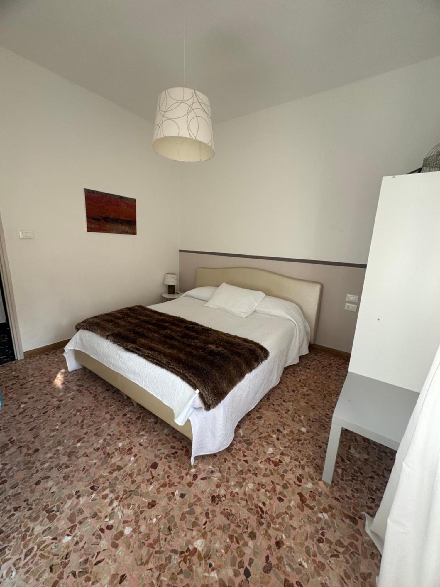2-Bedroom Sunny Sea View With Balcony, La Casa Di Christine 蒙特罗索阿尔马雷 外观 照片
